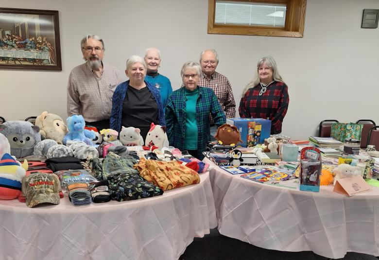 The Akron Hometowner - Staff Photo - Create Article