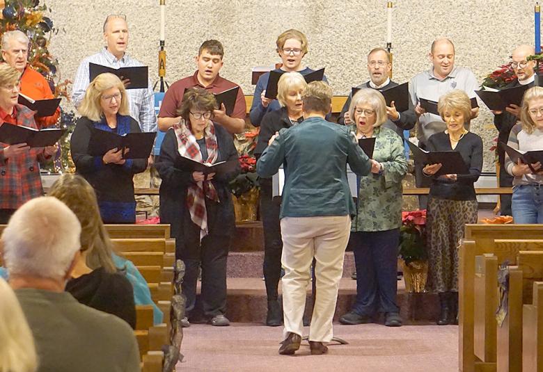 The Akron Hometowner - Staff Photo - Create Article