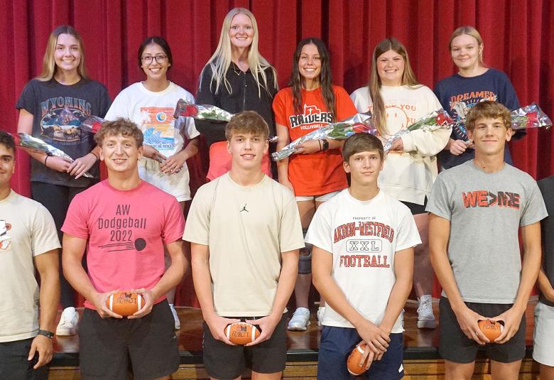 The Akron Hometowner - Staff Photo - Create Article