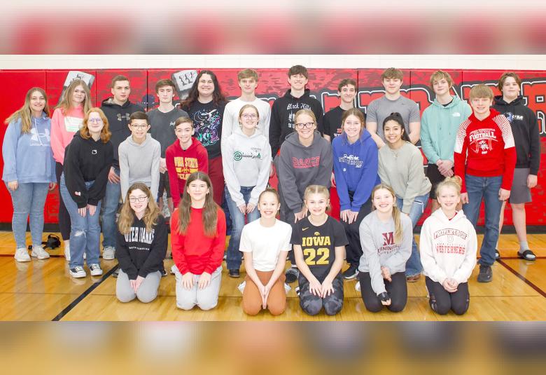The Akron Hometowner - Staff Photo - Create Article