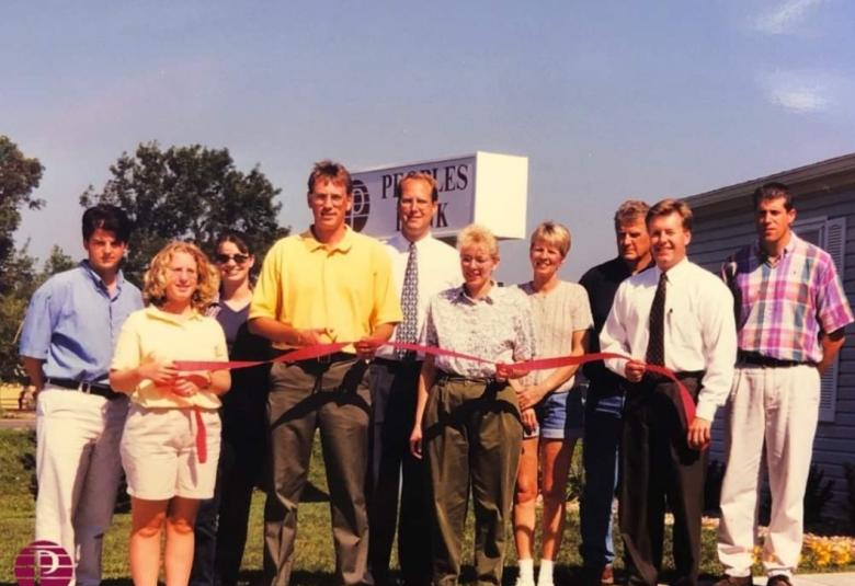 The Akron Hometowner - Staff Photo - Create Article
