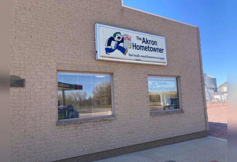 The Akron Hometowner - Staff Photo - Create Article