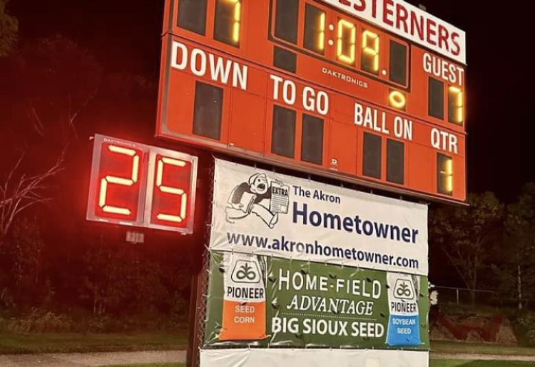 The Akron Hometowner - Staff Photo - Create Article