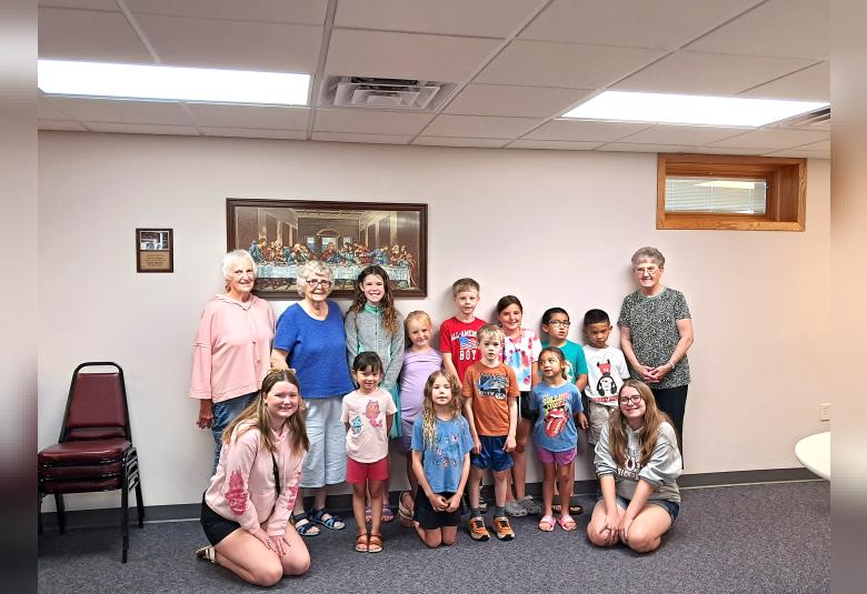 The Akron Hometowner - Staff Photo - Create Article
