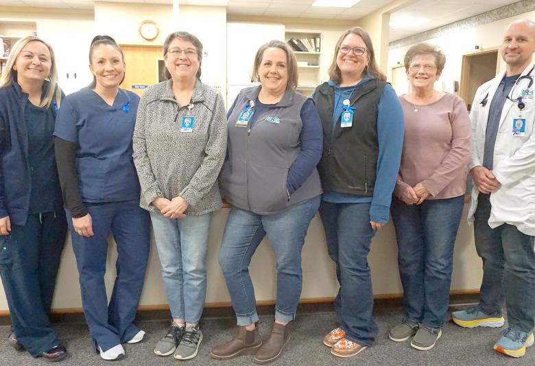The Akron Hometowner - Staff Photo - Create Article