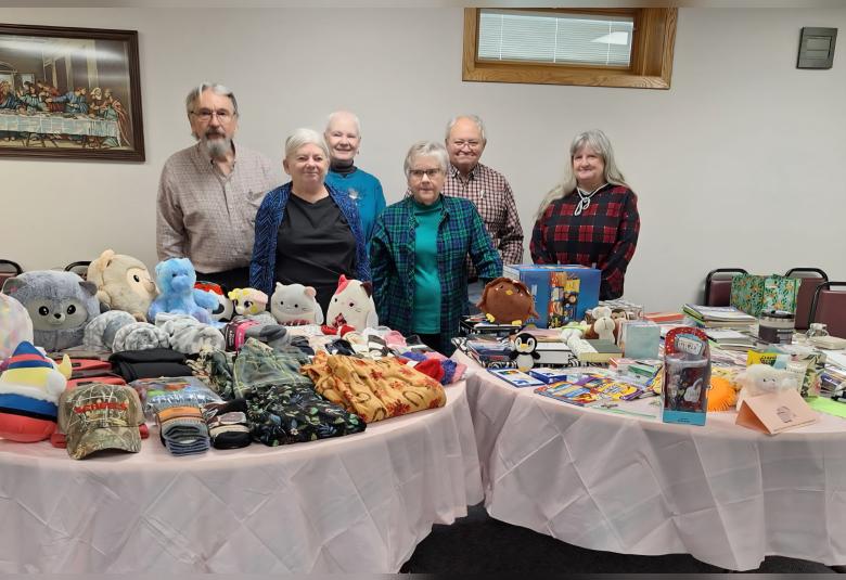 The Akron Hometowner - Staff Photo - Create Article