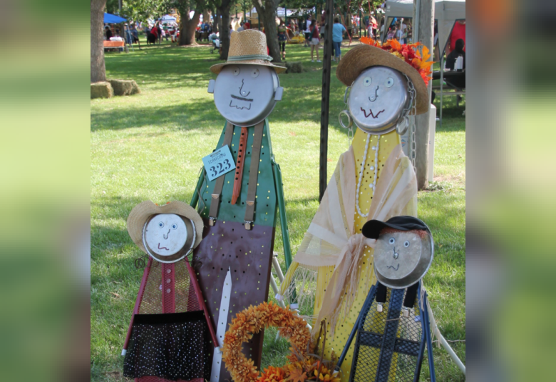 The Akron Hometowner - Staff Photo - Create Article