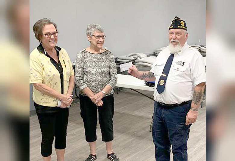 The Akron Hometowner - Staff Photo - Create Article