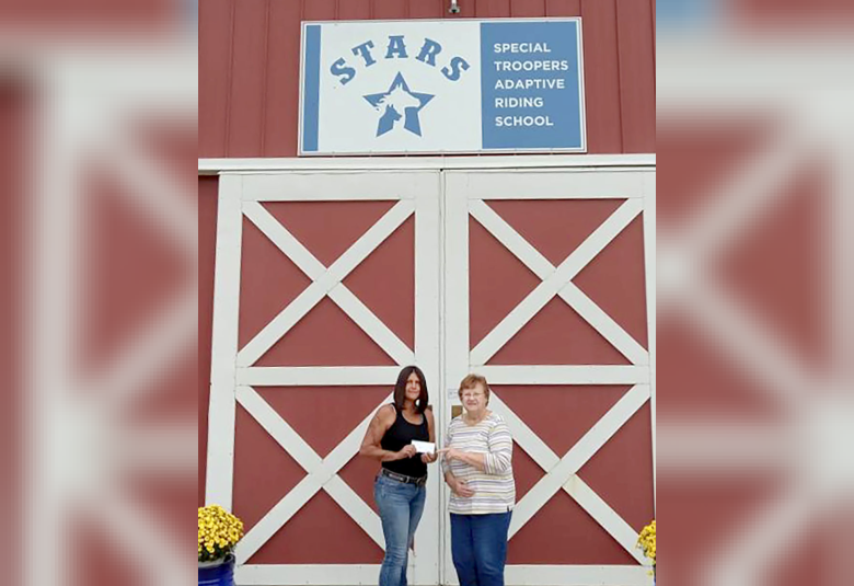The Akron Hometowner - Staff Photo - Create Article