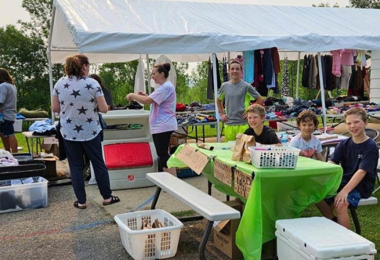 The Akron Hometowner - Staff Photo - Create Article