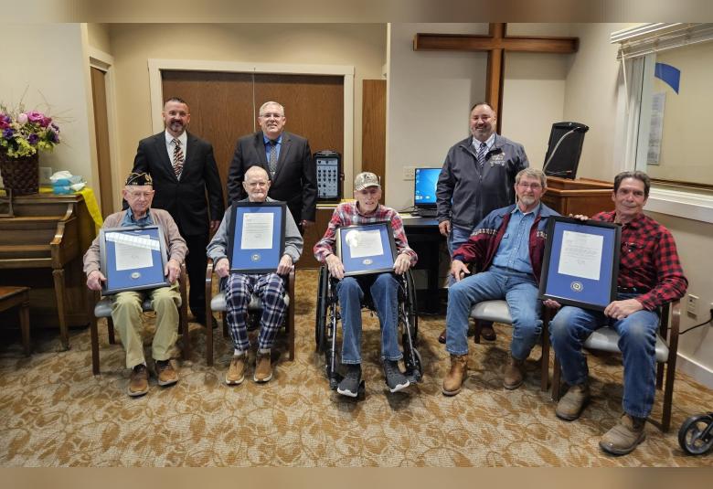 The Akron Hometowner - Staff Photo - Create Article