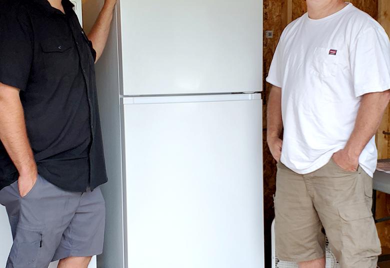 The Akron Hometowner - Staff Photo - Create Article