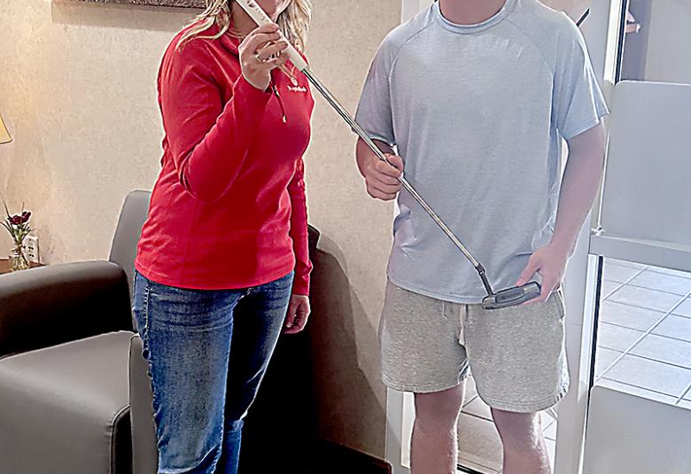 The Akron Hometowner - Staff Photo - Create Article